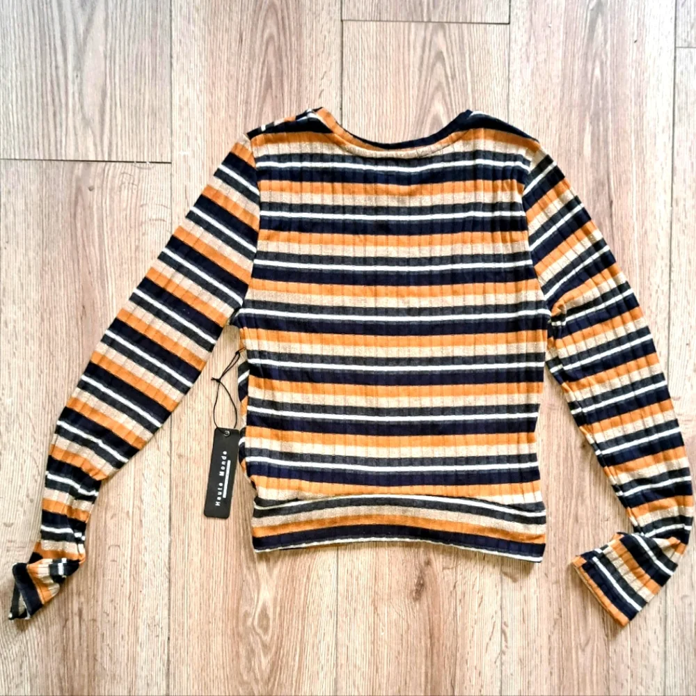 Multicolor striped top - Picture 3 of 7